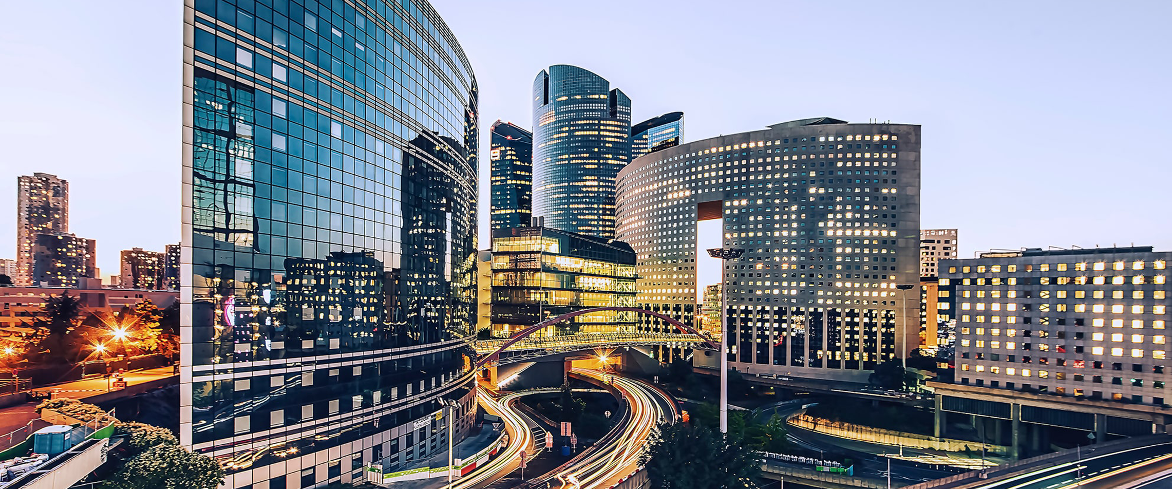Nettoyage de vitres pour les bureaux et zones administratives