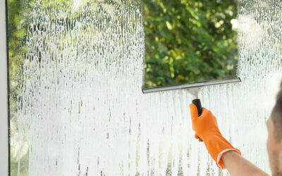 5 Astuces pour nettoyer vos vitres intérieures sans traces !